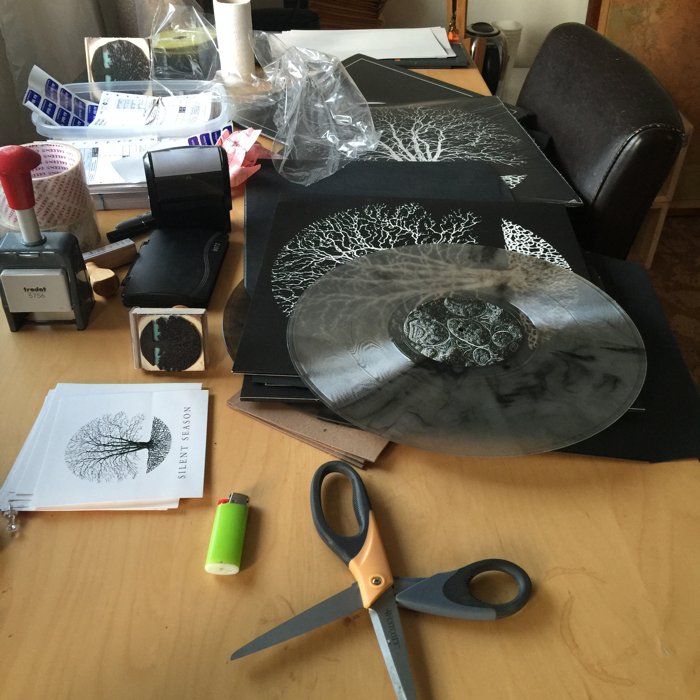 Packing anniversary records — SSX-Anniversary
